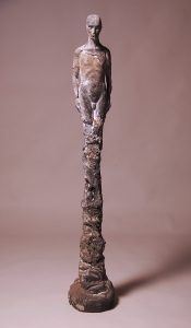 Bergwächter Tonerde Fragmentiert 120cm